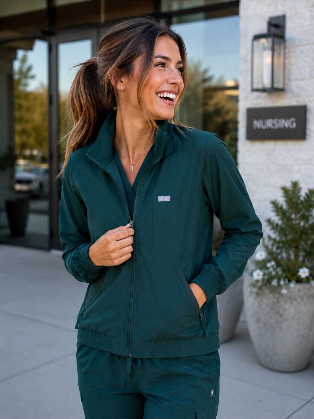 FIGS Sydney Scrub Jacket XS Oversized Hunter Green Technical Collection